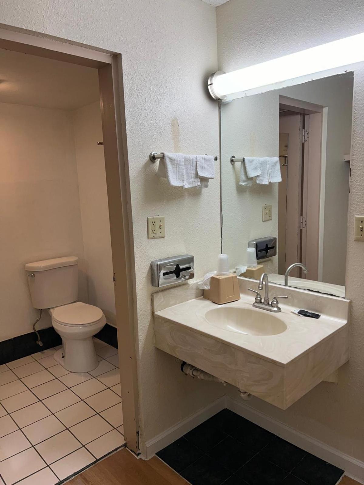 Quality Quarters Inn By Oyo Richmond Ky I-75 Zewnętrze zdjęcie