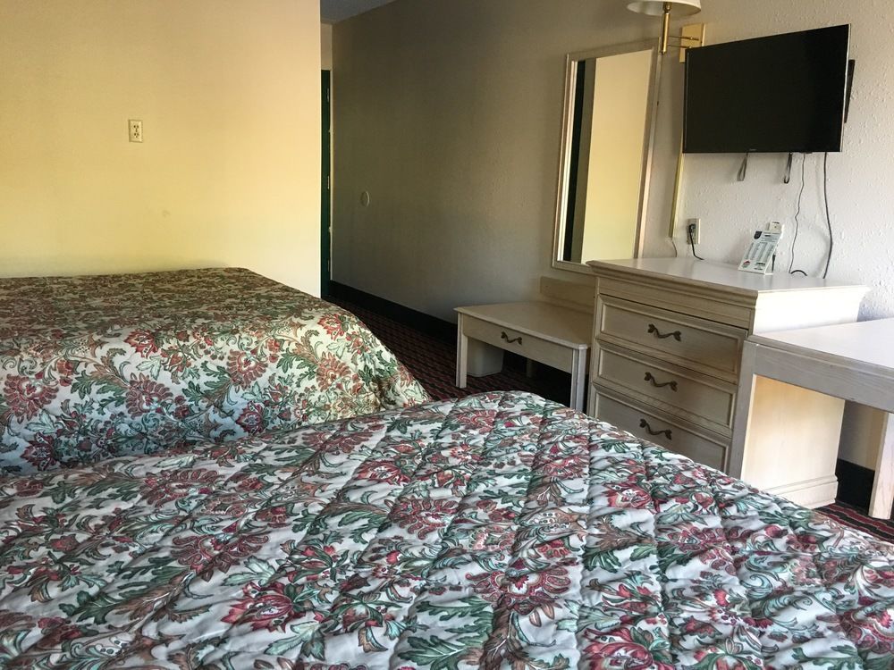 Quality Quarters Inn By Oyo Richmond Ky I-75 Zewnętrze zdjęcie